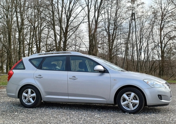 Kia Ceed cena 20900 przebieg: 158000, rok produkcji 2009 z Recz małe 326